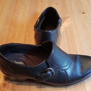 Clarks Women's Size 9